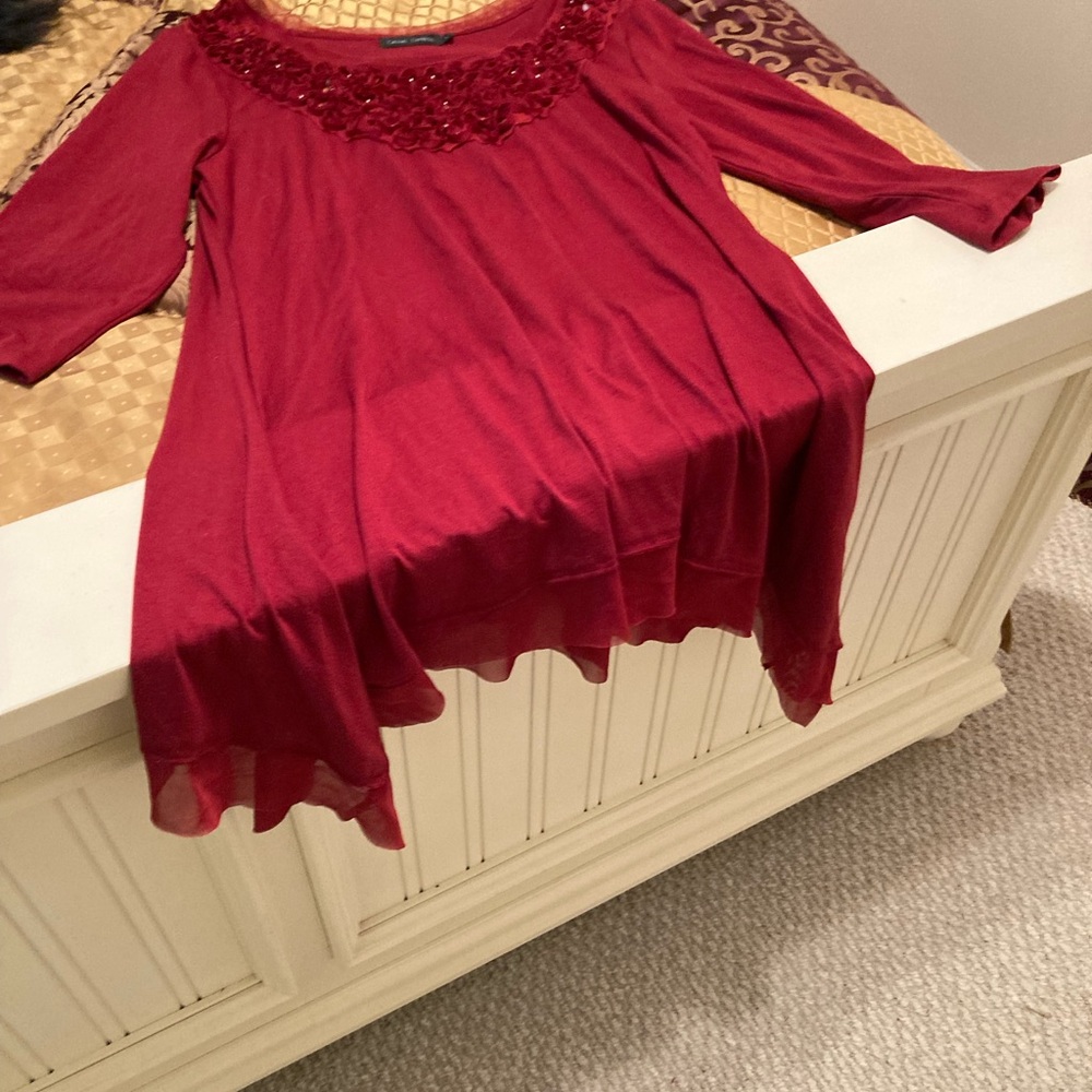 Woman’s dressy top
